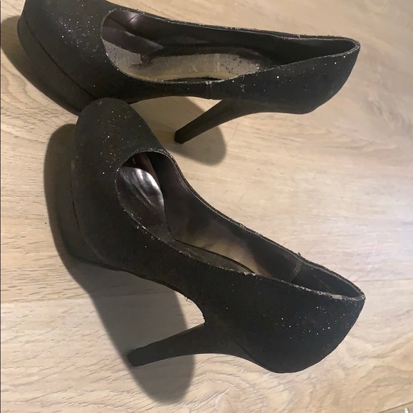 Black laced pumps - Picture 5 of 9